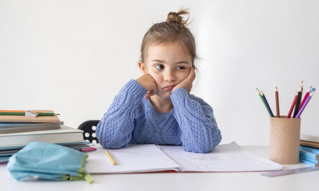 portrait-little-girl-coloring-min-scaled-1-1-1024x643-1.jpg